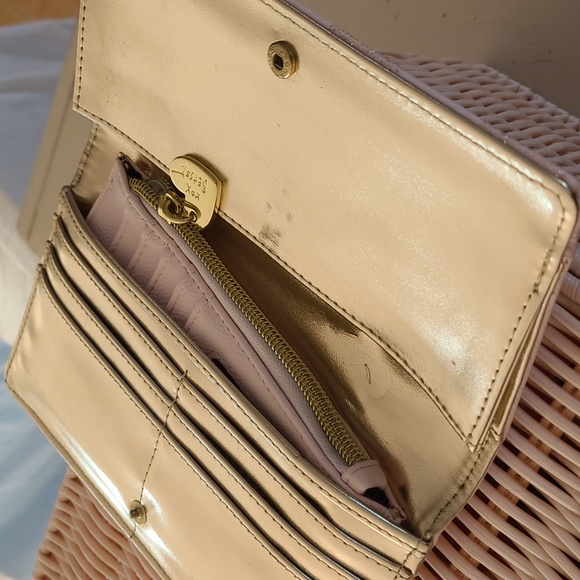 Wallet betsey jonhson new no tag - Picture 5 of 14